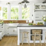 Which things are compulsory to keep in mind while selecting the kitchen cabinets?