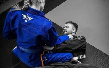 Grappling-techniques-for-beginners